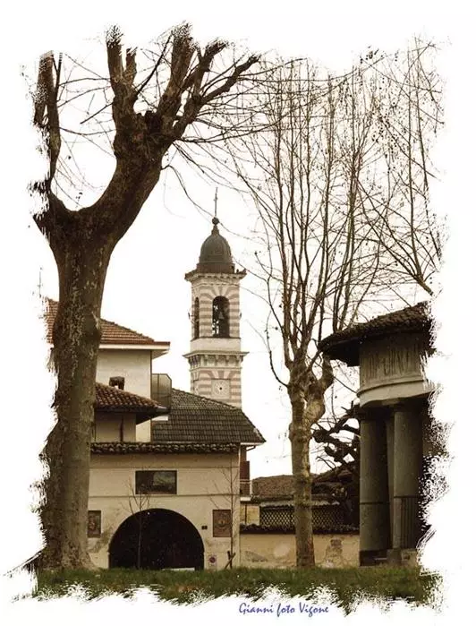 Un angolo di Vigone con il campanile di S.Caterina sullo sfondo